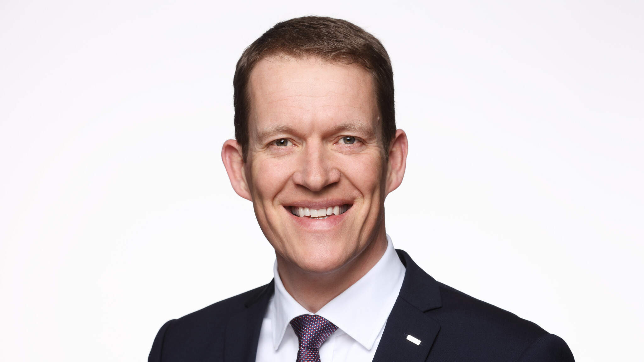 Depuis le 1er janvier, Burkhard Eling est nommé Chief Executive Officer (CEO) et porte-parole de l'Executive Board, du comité de direction de Dachser.