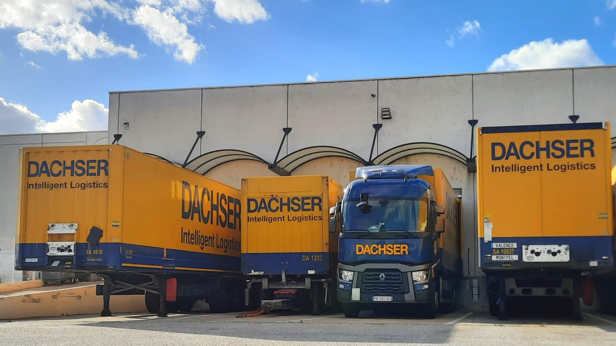 Le 1er septembre dernier Amélie a débuté un nouveau challenge managérial à l’agence transport DACHSER de Valence. Le 1er septembre dernier Amélie a débuté un nouveau challenge managérial à l’agence transport DACHSER de Valence.