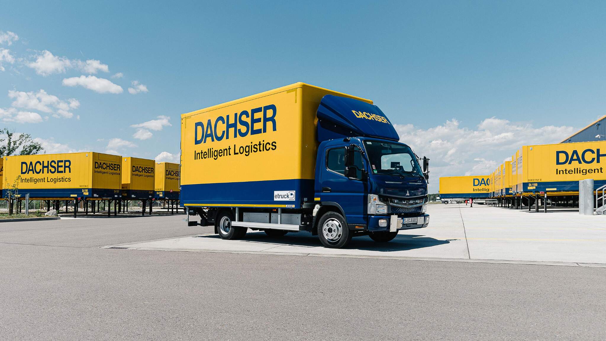 Dachser France est équipé de camions électriques de type Fuso eCanter