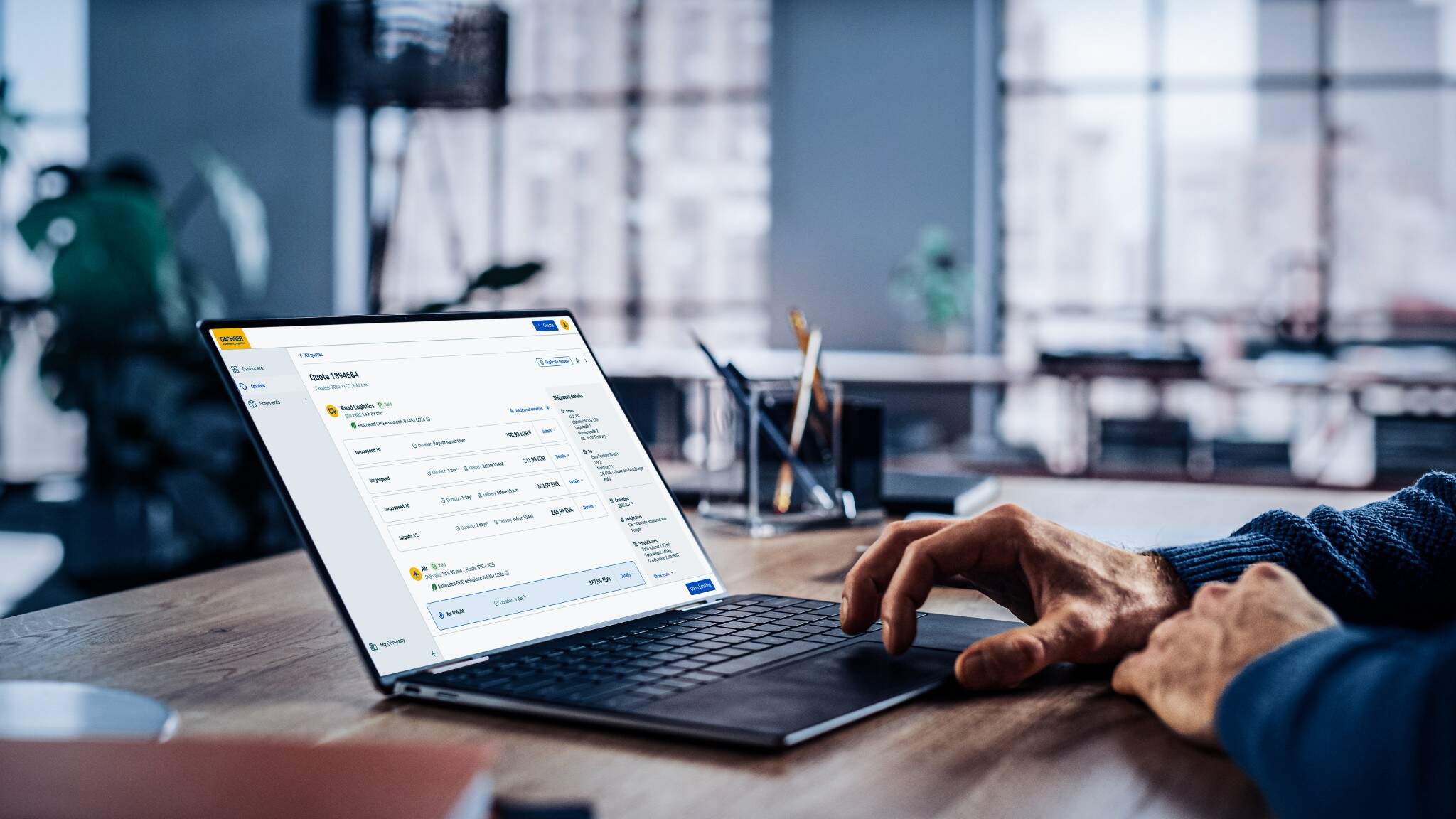 La DACHSER platform offre une solution numérique centralisée pour la gestion de l’ensemble des commandes. La DACHSER platform offre une solution numérique centralisée pour la gestion de l’ensemble des commandes.